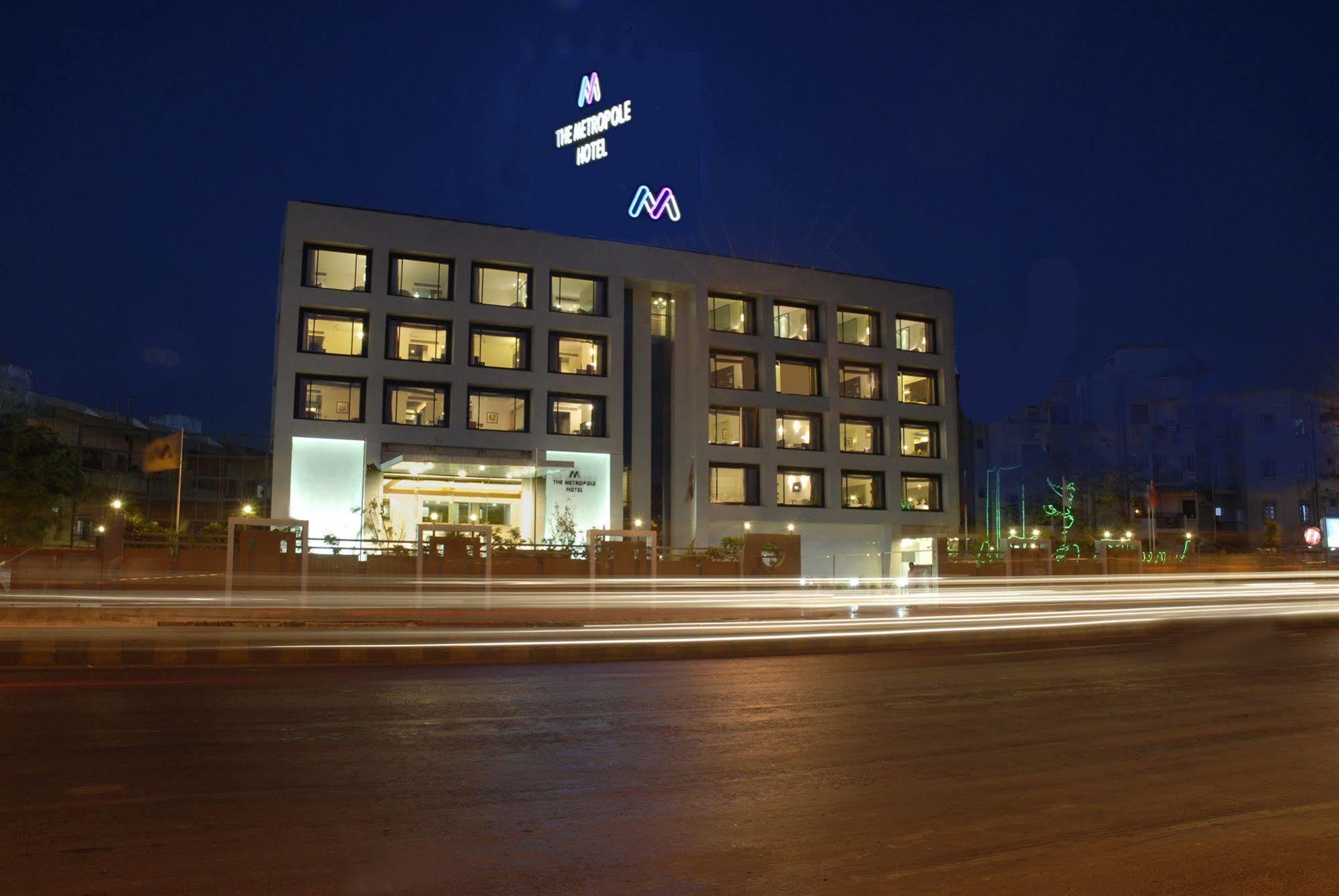 Отель The Fern Residency, Subhash Bridge, Ахмедабад Экстерьер фото